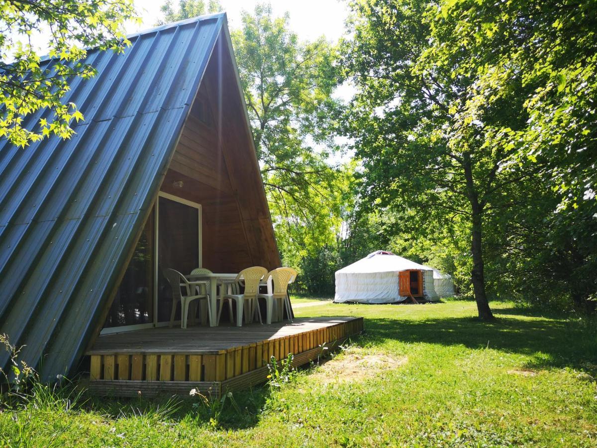Camping Domaine De Mepillat Saint-Nizier-le-Bouchoux Zewnętrze zdjęcie