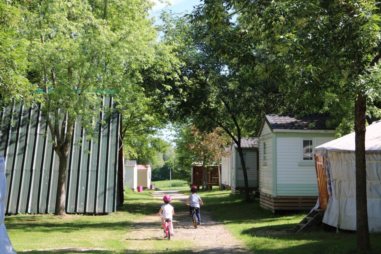 Camping Domaine De Mepillat Saint-Nizier-le-Bouchoux Zewnętrze zdjęcie