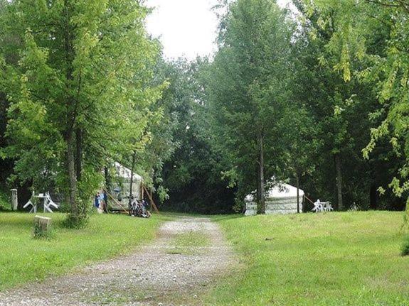 Camping Domaine De Mepillat Saint-Nizier-le-Bouchoux Zewnętrze zdjęcie